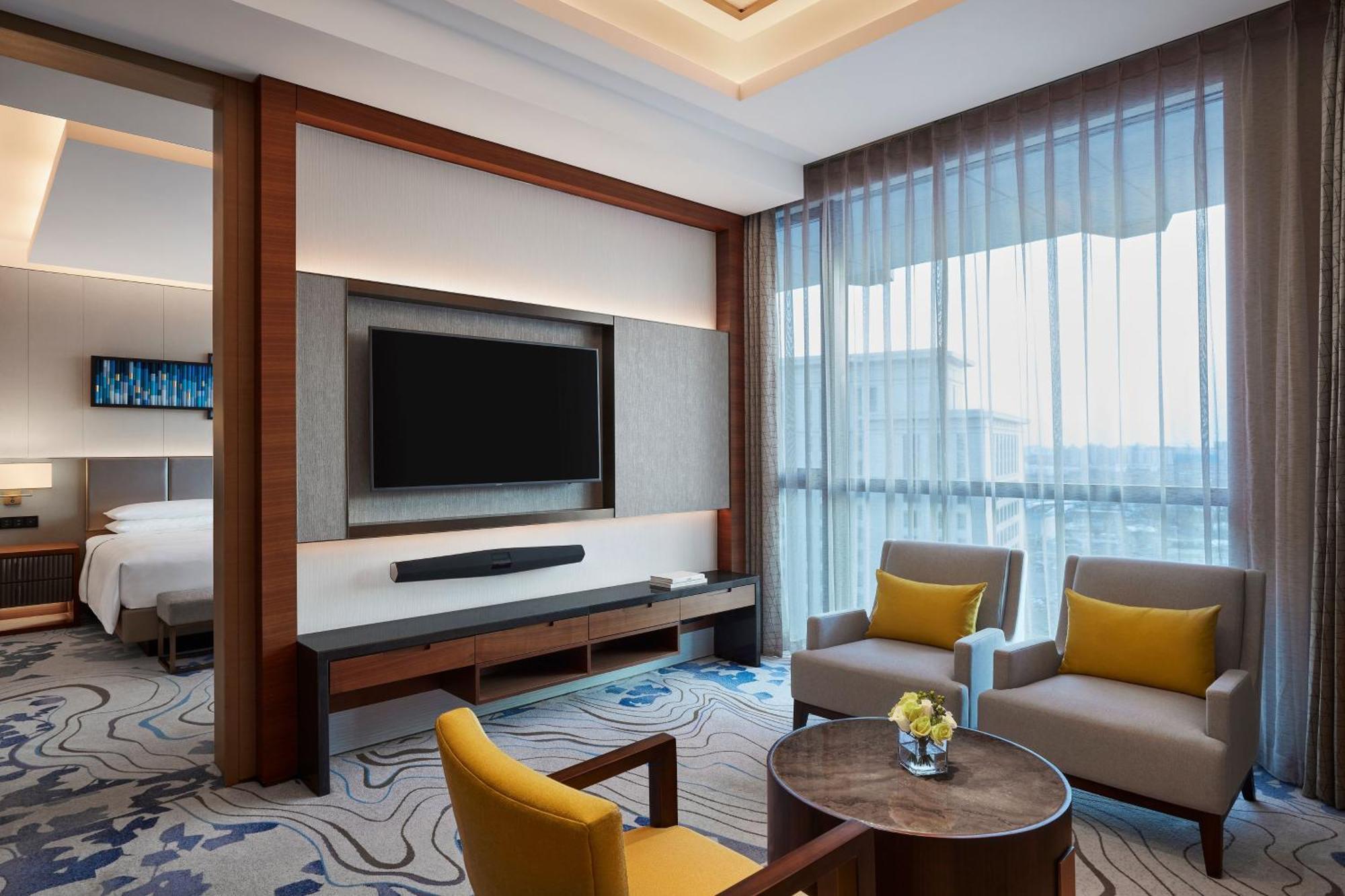Sheraton Beijing Lize Hotel Exterior photo