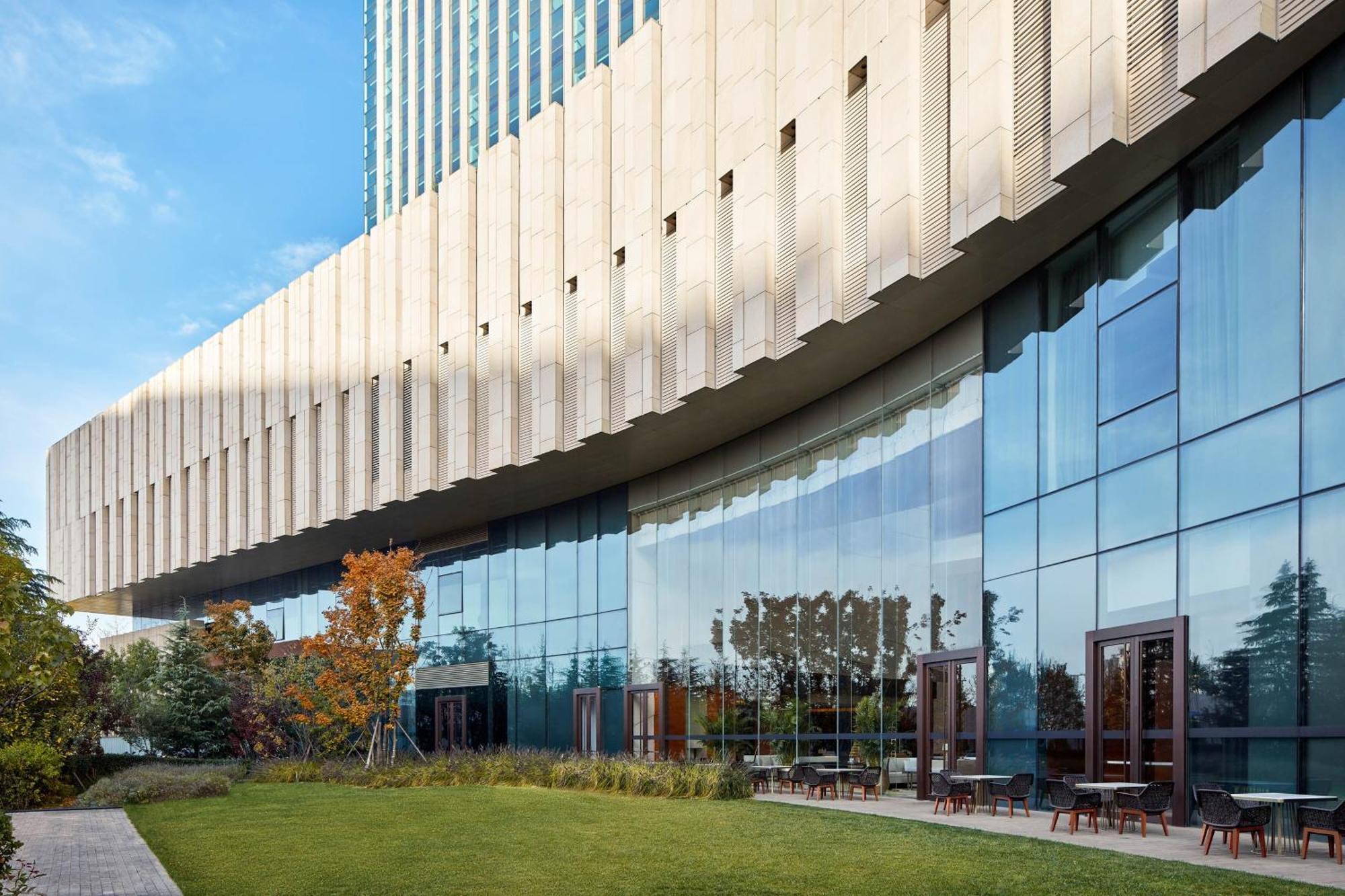Sheraton Beijing Lize Hotel Exterior photo